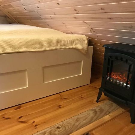 Wellness Huette Am Zwenkauer See Bei Leipzig Εξωτερικό φωτογραφία